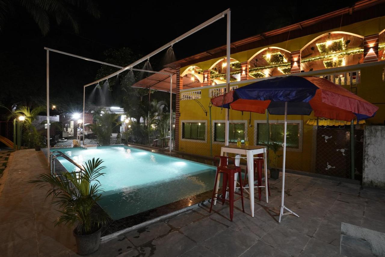 Palm Springs Beach Resort - Gorai Mumbai Bagian luar foto
